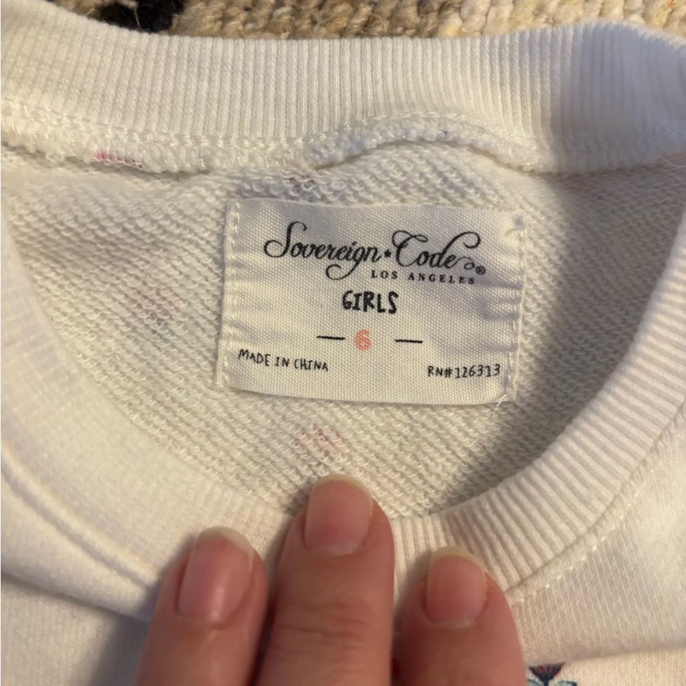 Sovereign Code White Sweatshirt with Red Rose Pattern - Picture 3 of 7